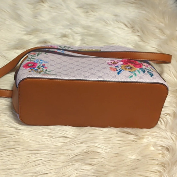 *new without tags* NWOT Steve Madden Leather Cross Body Satchel Floral Purse - Picture 10 of 10